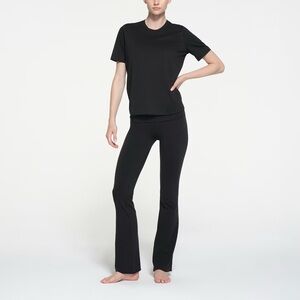 NWT SKIMS Relaxed Tees T-Shirt